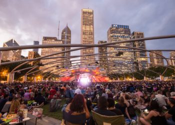 Enjoy free theatre events in Chicago all summer long