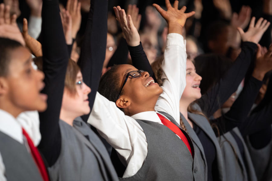 Chicago Children's Choir, photo by Elliot Mandel