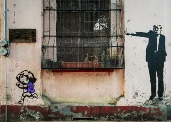 O’Hare Airport Grapples with Influx of Migrants as Chicago Struggles with Response