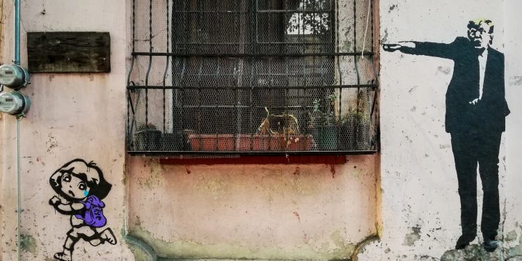 O’Hare Airport Grapples with Influx of Migrants as Chicago Struggles with Response